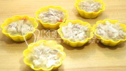 Рецепт заливного из курицы праздничное