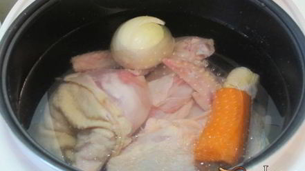 Рецепт заливного из курицы в мультиварке