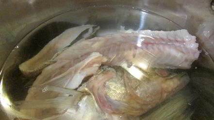 Рецепт заливного из судака и креветок