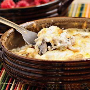 Рецепт Жульена с куриной грудкой в духовке