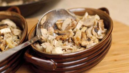 Рецепт жульена в горшочках