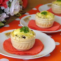 Рецепт Жульена в тарталетках с грибами и курицей