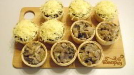 Рецепт жульена в тарталетках с грибами и курицей