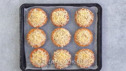 Рецепт жульена в тарталетках с грибами и сыром