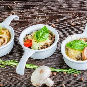 Рецепт Жюльена из кальмаров с сыром и грибами